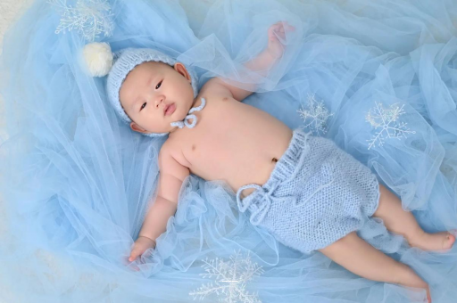 石狮孕妇肚子上长红点